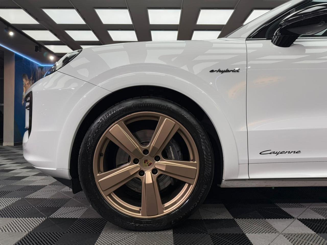 Porsche Cayenne Coupé 3.0 V6 E-Hybrid (333)