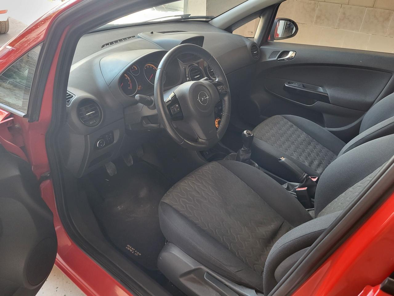 Opel Corsa 1.2 85CV 5 porte GPL-TECH Edition