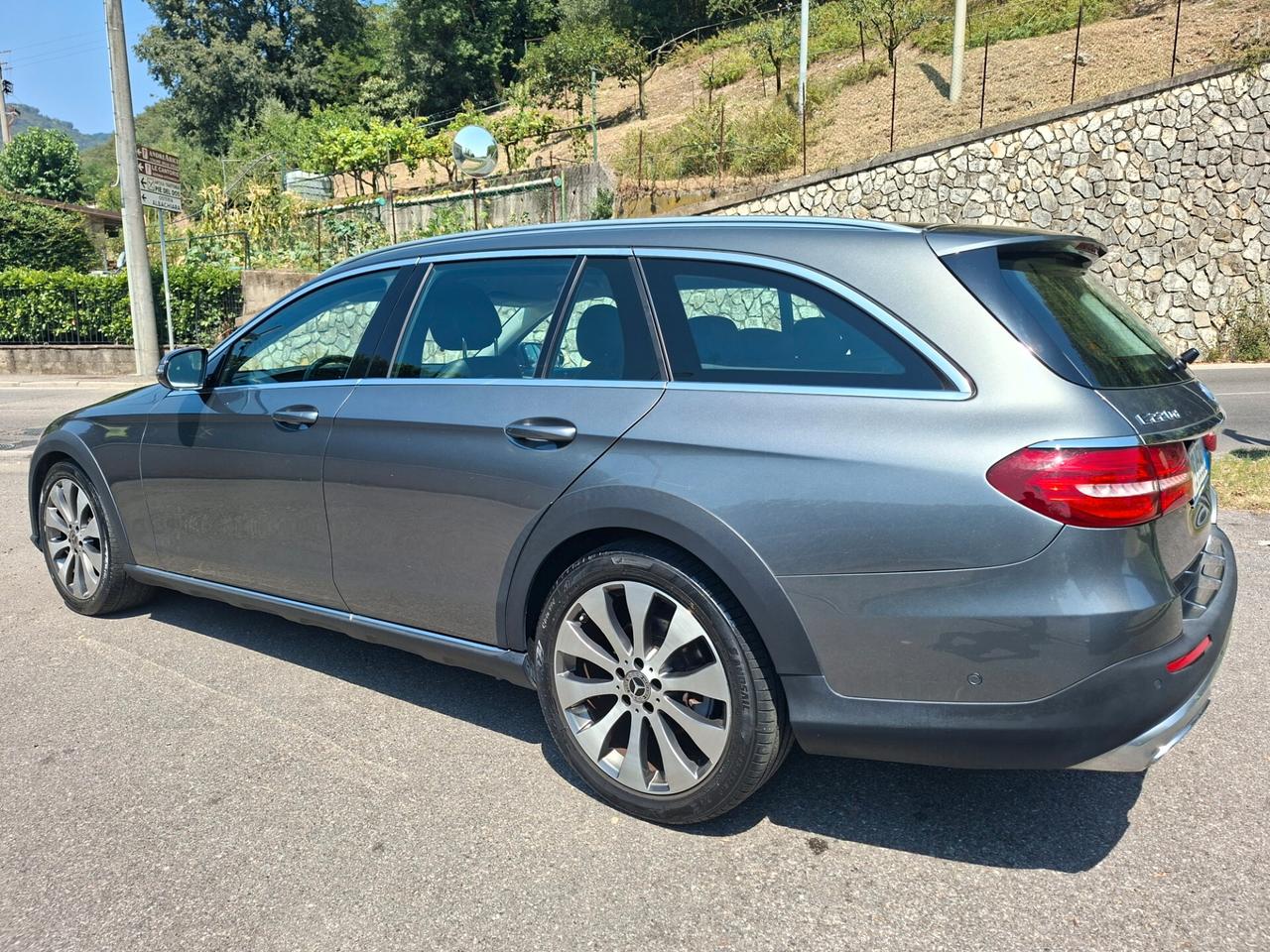 Mercedes-Benz E 220 ALL-TERRAIN 4MATIC