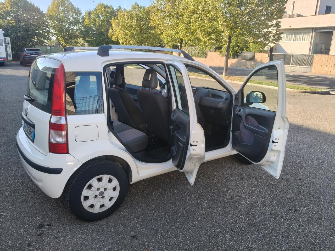 Fiat Panda 1.2 Dynamic SOLAMENTE 123.000 KM