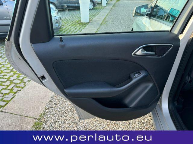 MERCEDES-BENZ B 180 BlueEFFICIENCY Premium