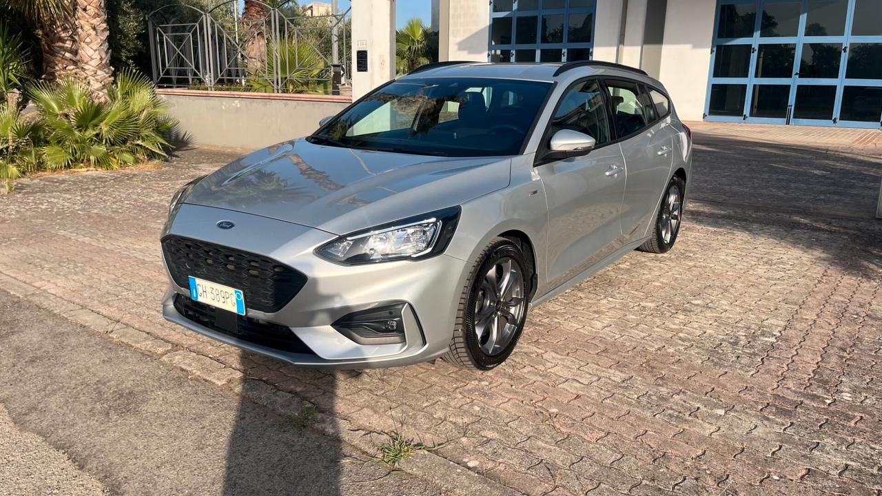 Ford Focus 1.0 EcoBoost Hybrid 125 CV SW ST-Line
