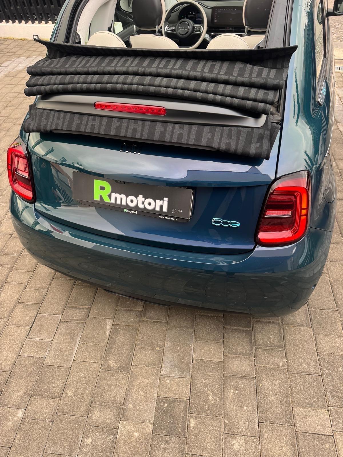 Fiat 500 500e Cabrio 42 kWh La Prima