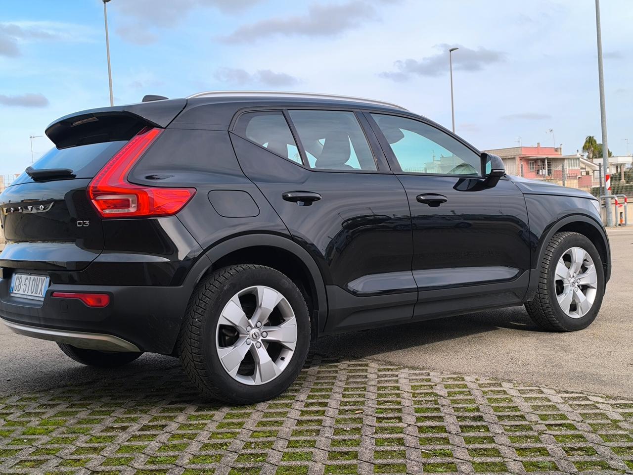 VOLVO XC40 D3 AWD GEARTRONIC BIXENO/NAVI/RETROCAMERA