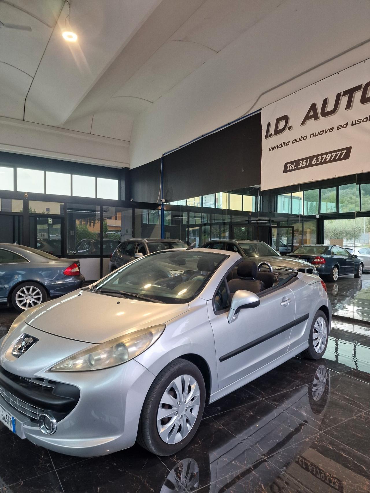 Peugeot 207 1.6 HDi 110CV CC Féline