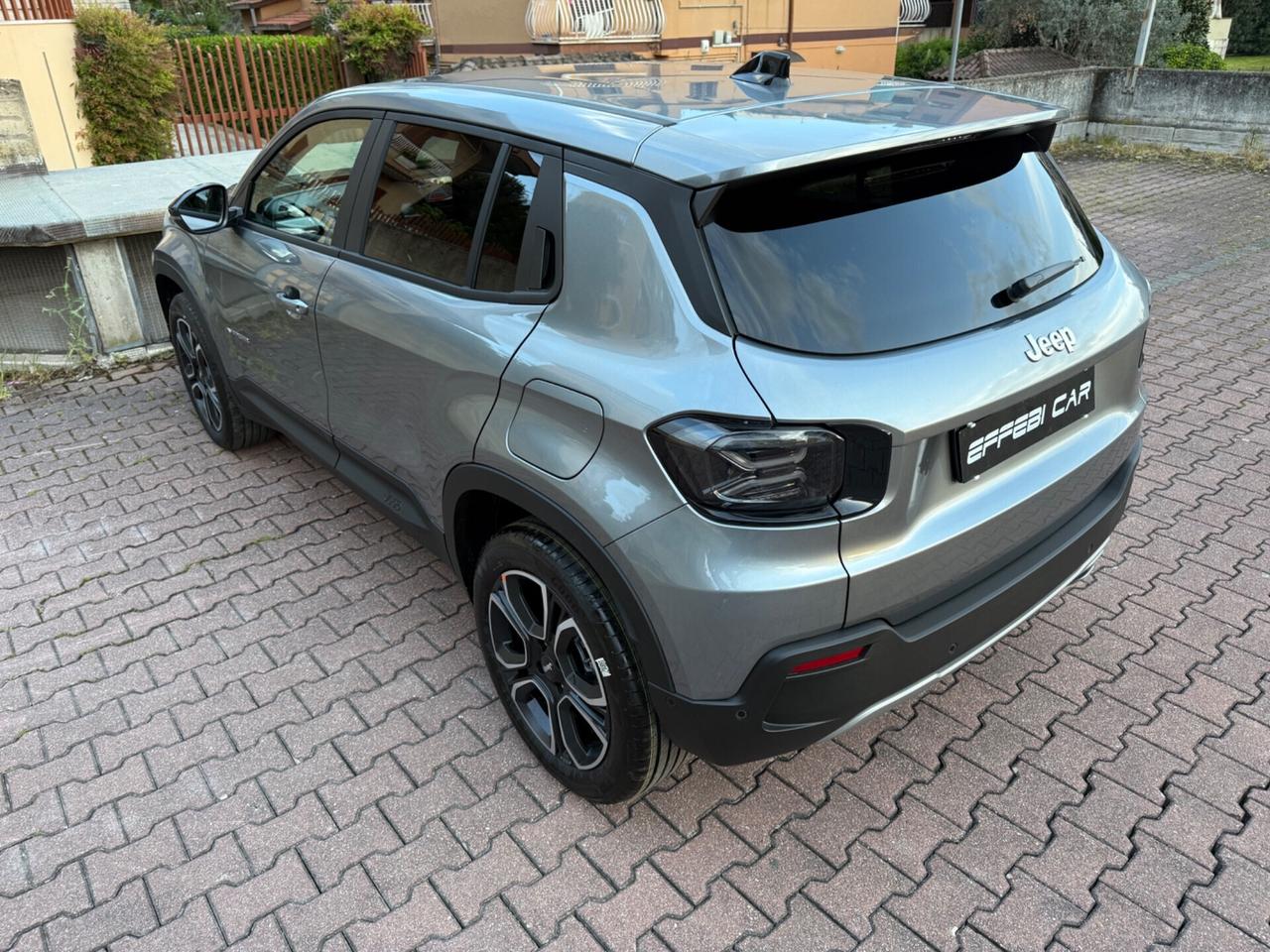 Jeep Avenger 1.2 e-Hybrid 110 cv MHEV Summit