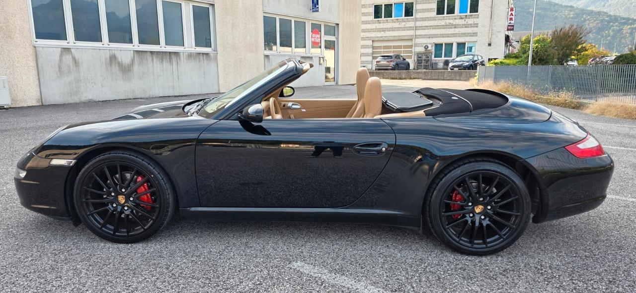 Porsche 911 Carrera Cabriolet