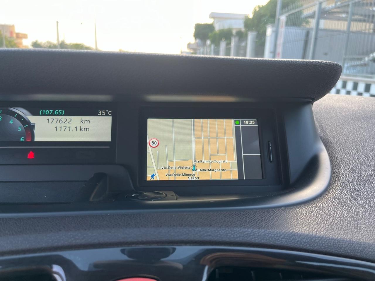 Renault Scénic X-Mod 1.5 dCi Luxe Unipro 2011