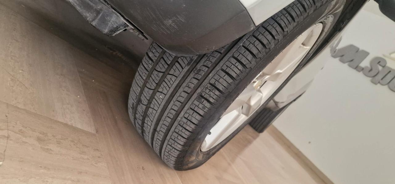 Mitsubishi Outlander 2.2 DI-D Instyle 7 p.ti DPF