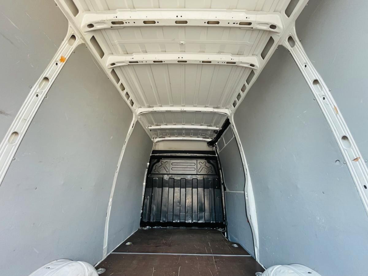 Iveco Daily 35 S14 136CV HI-MATIC L3H2