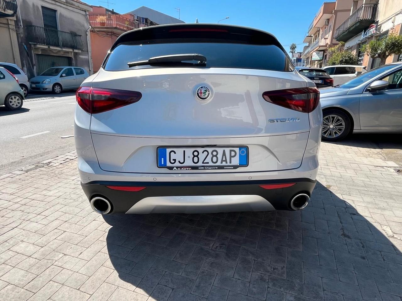 Alfa Romeo Stelvio 2.2 Turbodiesel 160 CV AT8 RWD Business