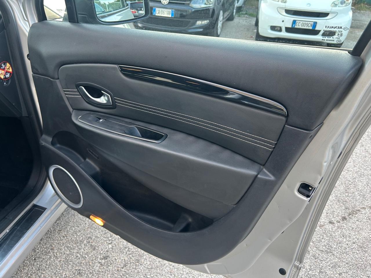Renault Scenic Scénic X-Mod 1.5 dCi 110CV Luxe
