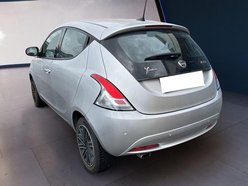 Lancia Ypsilon III 2021 1.0 firefly hybrid Gold s&s 70cv