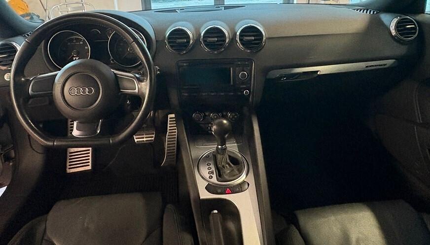 AUDI TT 3200 V6 Benzina QUATTRO 4X4 RUOTE MOTRICI S- TRONIC CAMBIO AUTOMATICO CV 250 Km 61.635 tagliandati