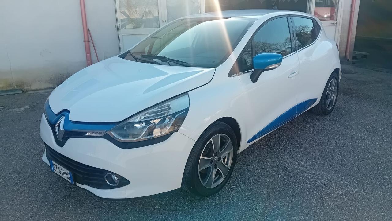 Renault clio 1.5 dci/75 cv-full-2015