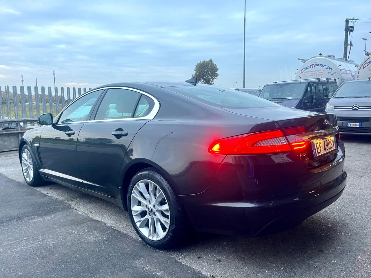 Jaguar XF 2.2 D 200 CV Premium Luxury