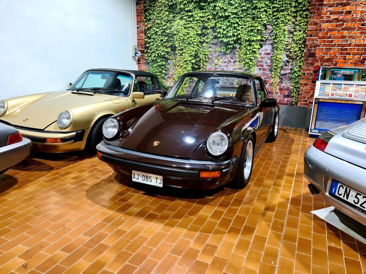 Porsche 911 3200 coupe Book service Asi Oro Areokit