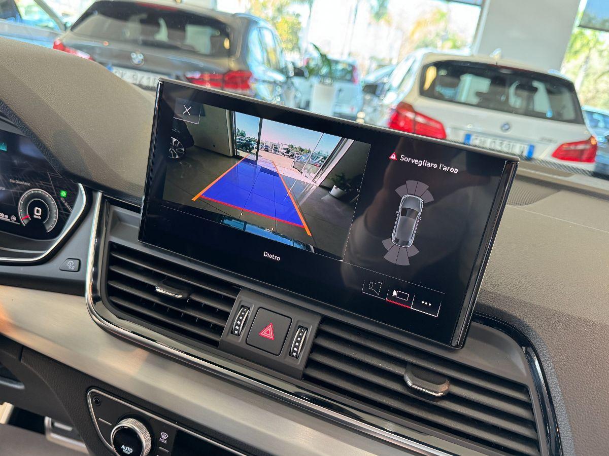 AUDI Q5 Sportback SPB 2.0 TDI quattro S-line Identity black