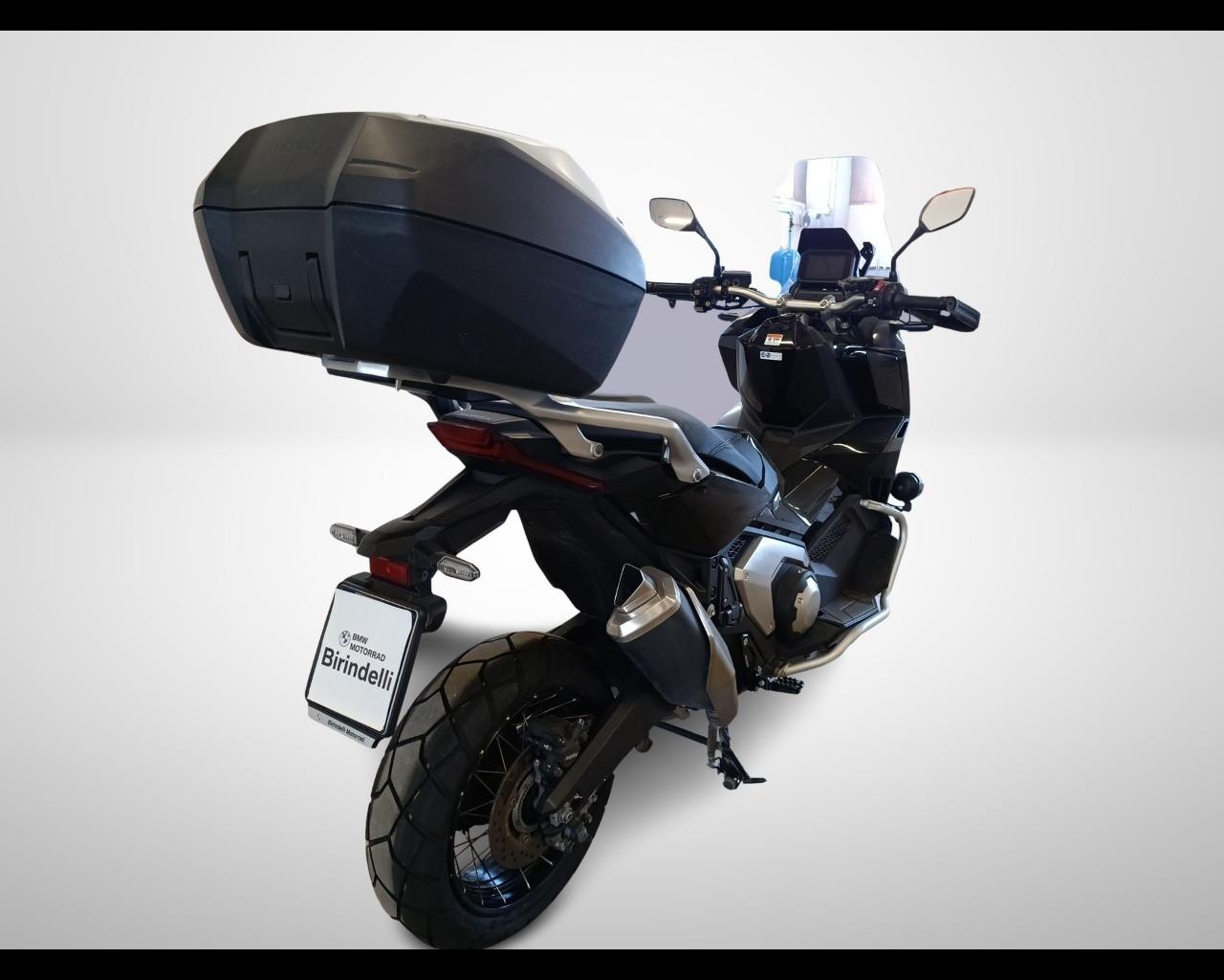 Honda X-ADV 750 - DCT Travel