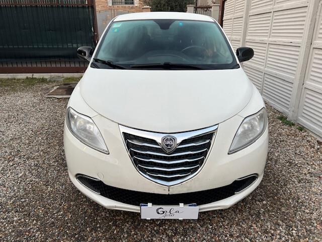 Lancia Ypsilon 1.2 69 CV 5 porte S&S Platinum