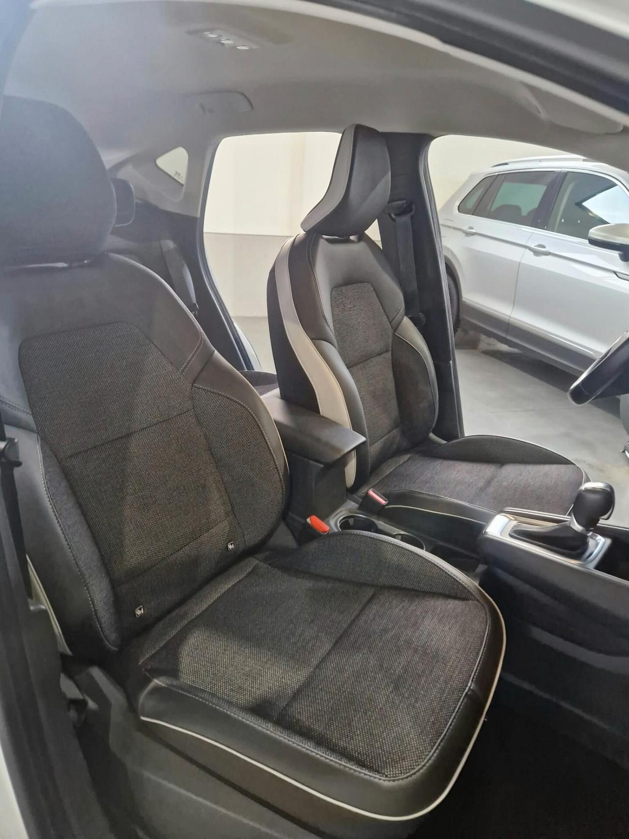 Renault Captur Blue dCi 115 CV Intens
