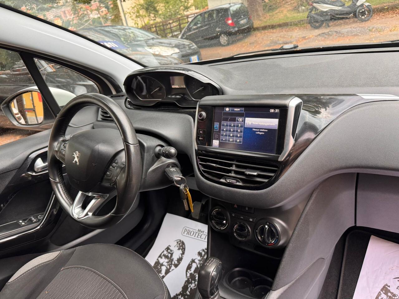 Peugeot 208 PureTech 82 5 porte Allure 1.2 E6 GARANZIA 1 ANNO