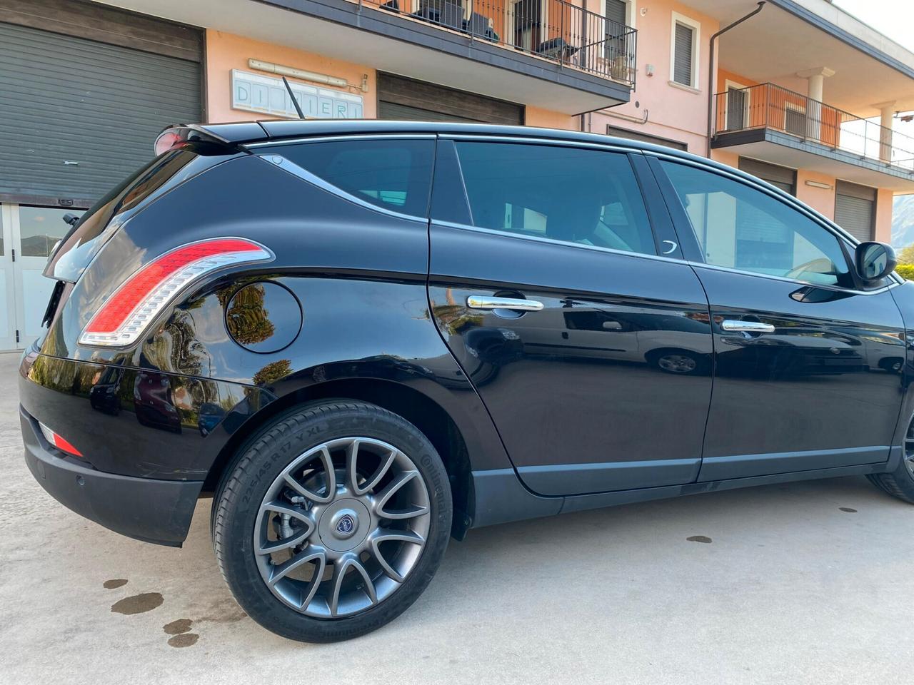 Lancia Delta 1.6 MJT DPF 105 CV Gold