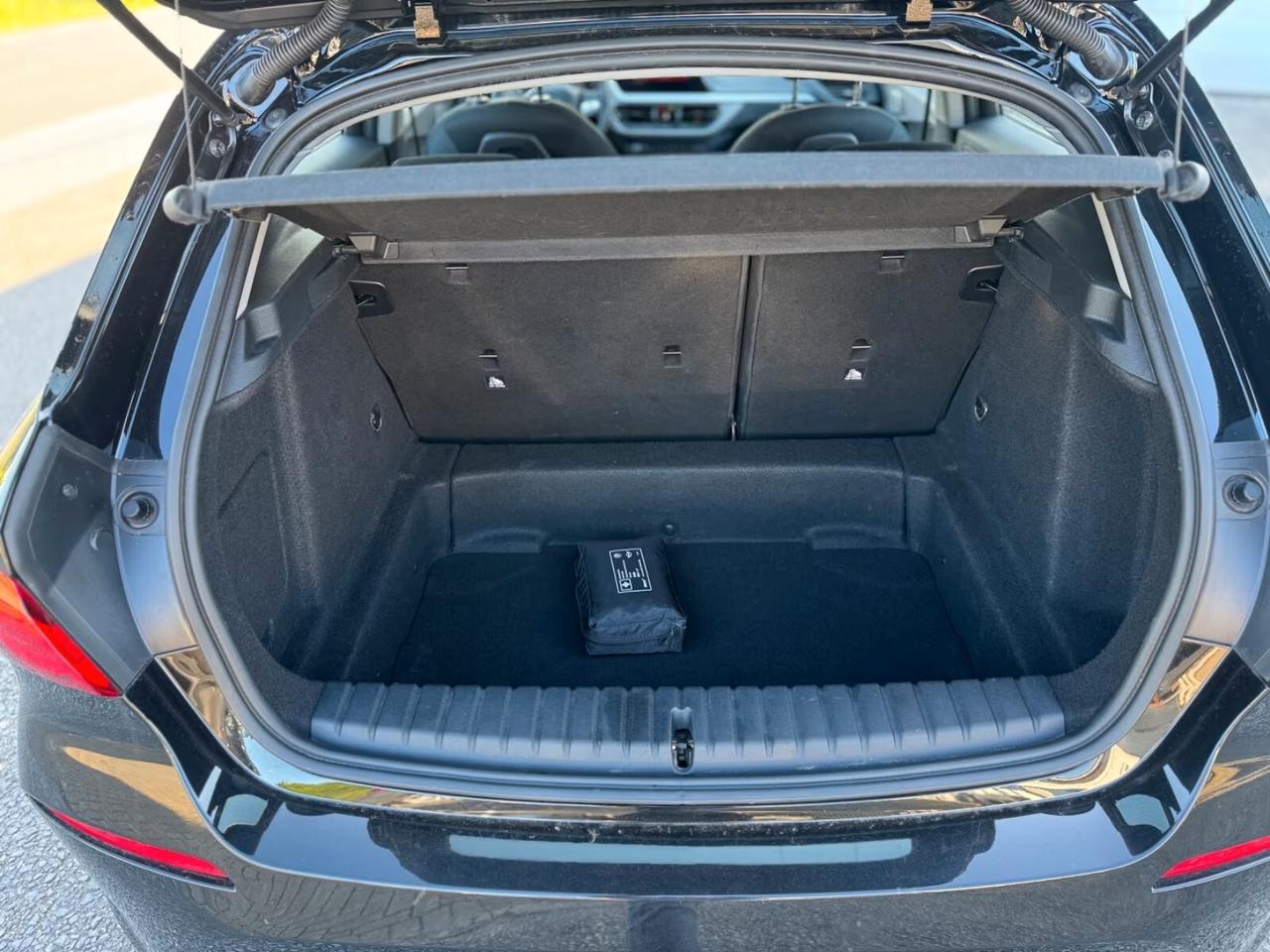 Bmw 116 116d 5p. Advantage