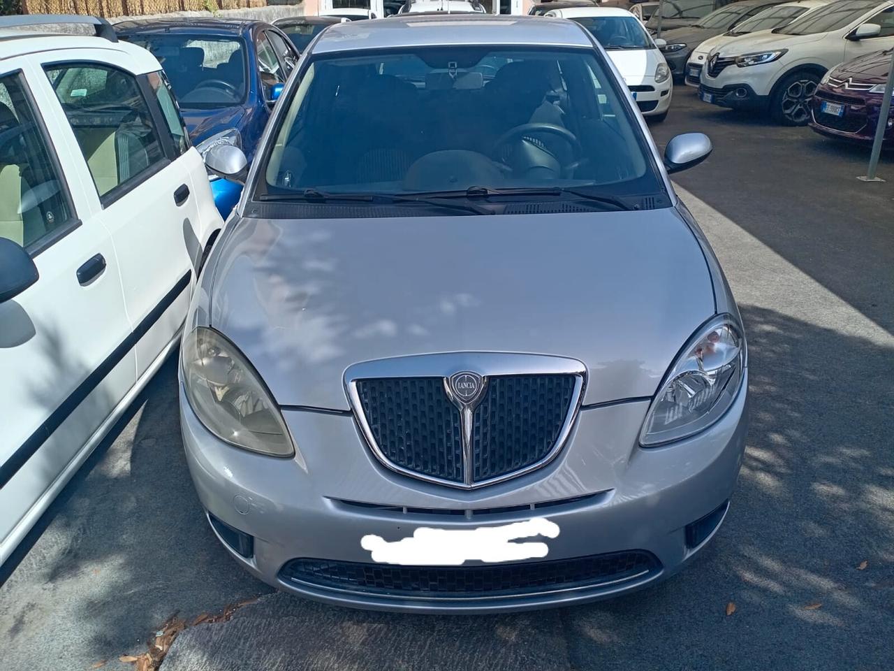 Lancia Ypsilon 1.2 Oro