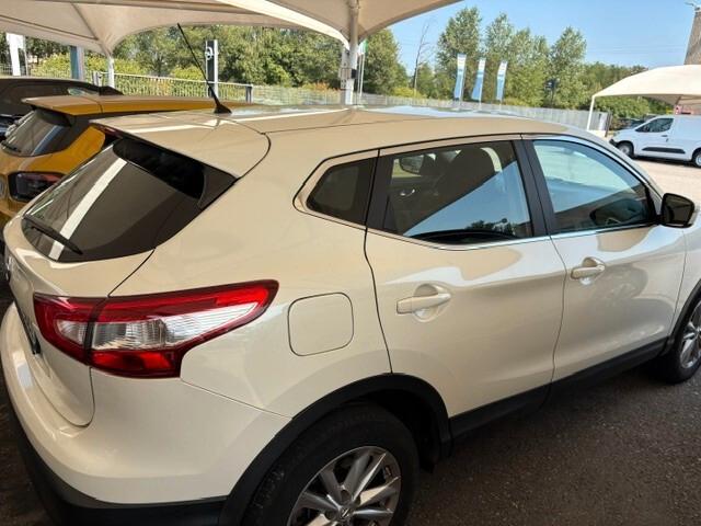 Nissan Qashqai 1.2 DIG-T Acenta