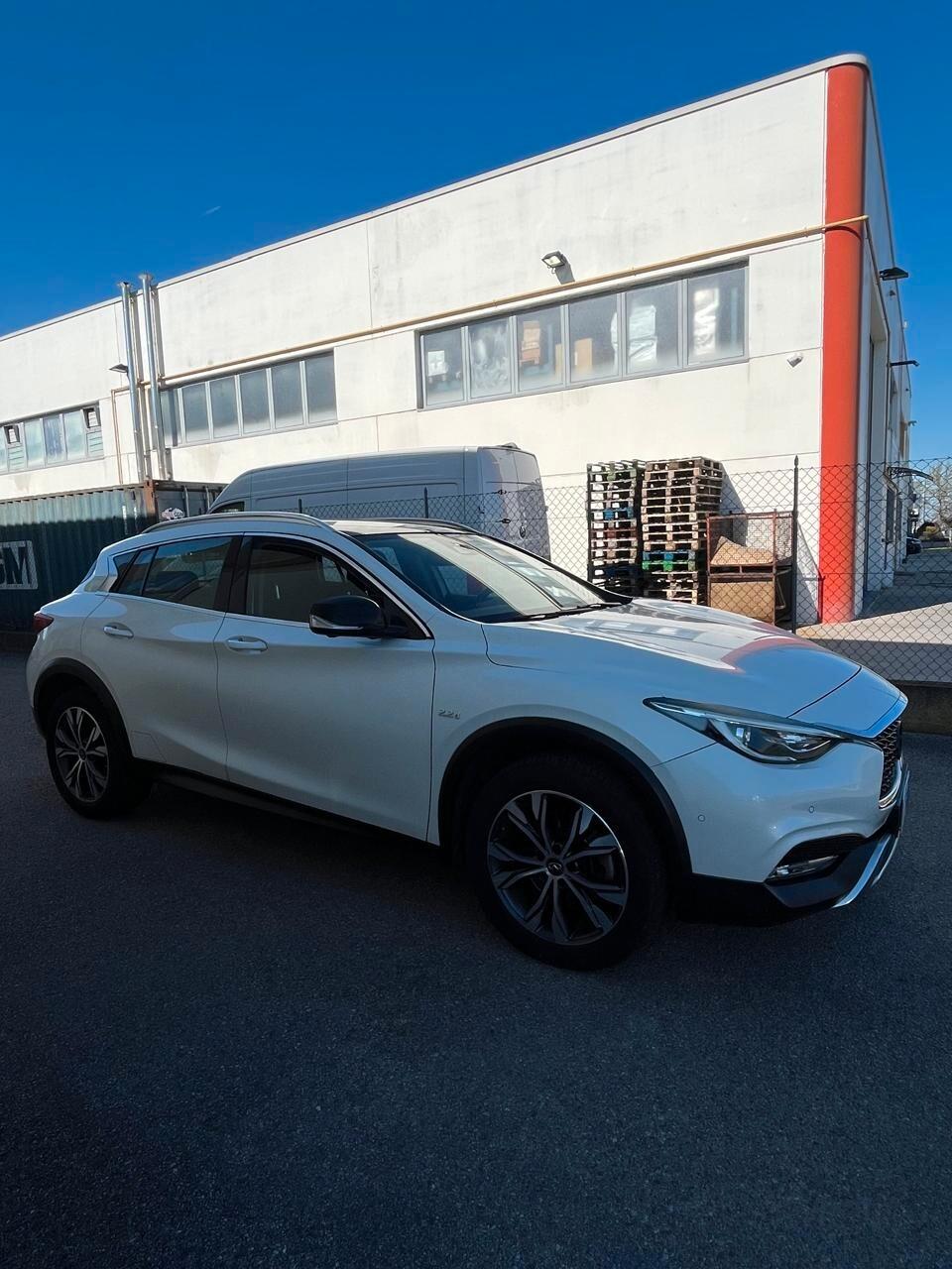 Infiniti QX30 2.2 diesel DCT AWD Premium Tech