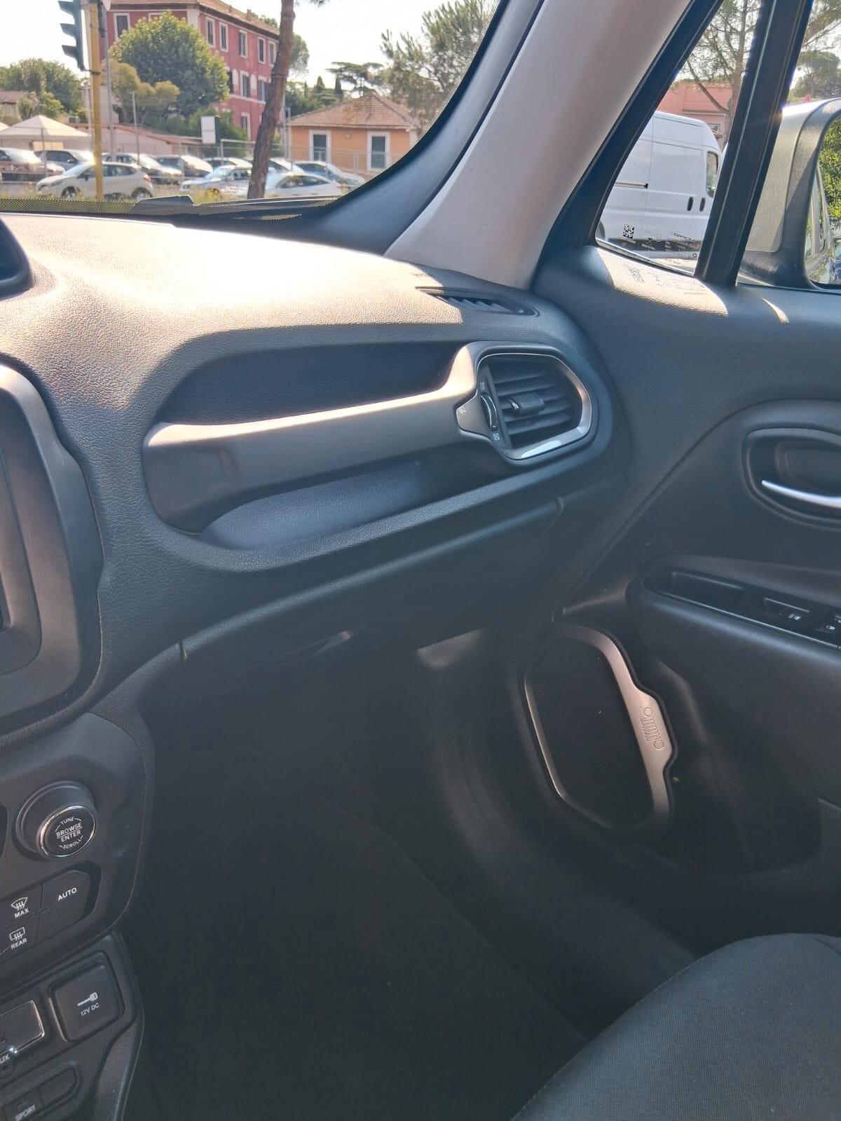Jeep Renegade 1.3 T4 DDCT Limited