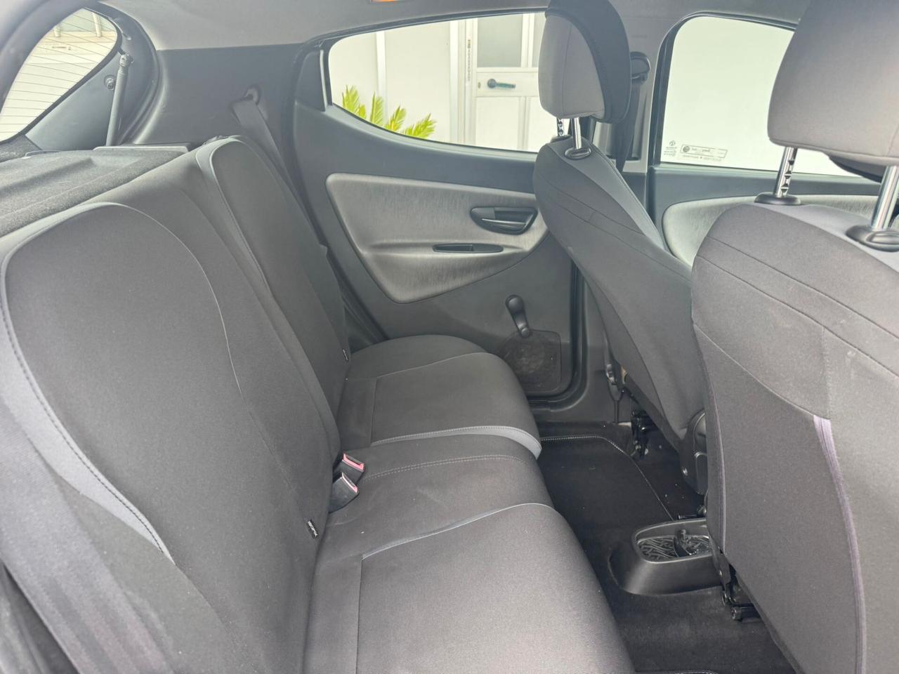 Lancia Ypsilon 1.2 GPL 69 CV 5 porte S&S Silver