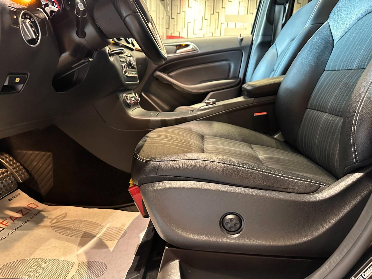 Mercedes-benz B 220 B 220 d Automatic Premium