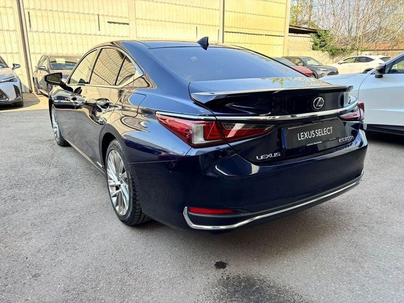 Lexus ES 300h Luxury