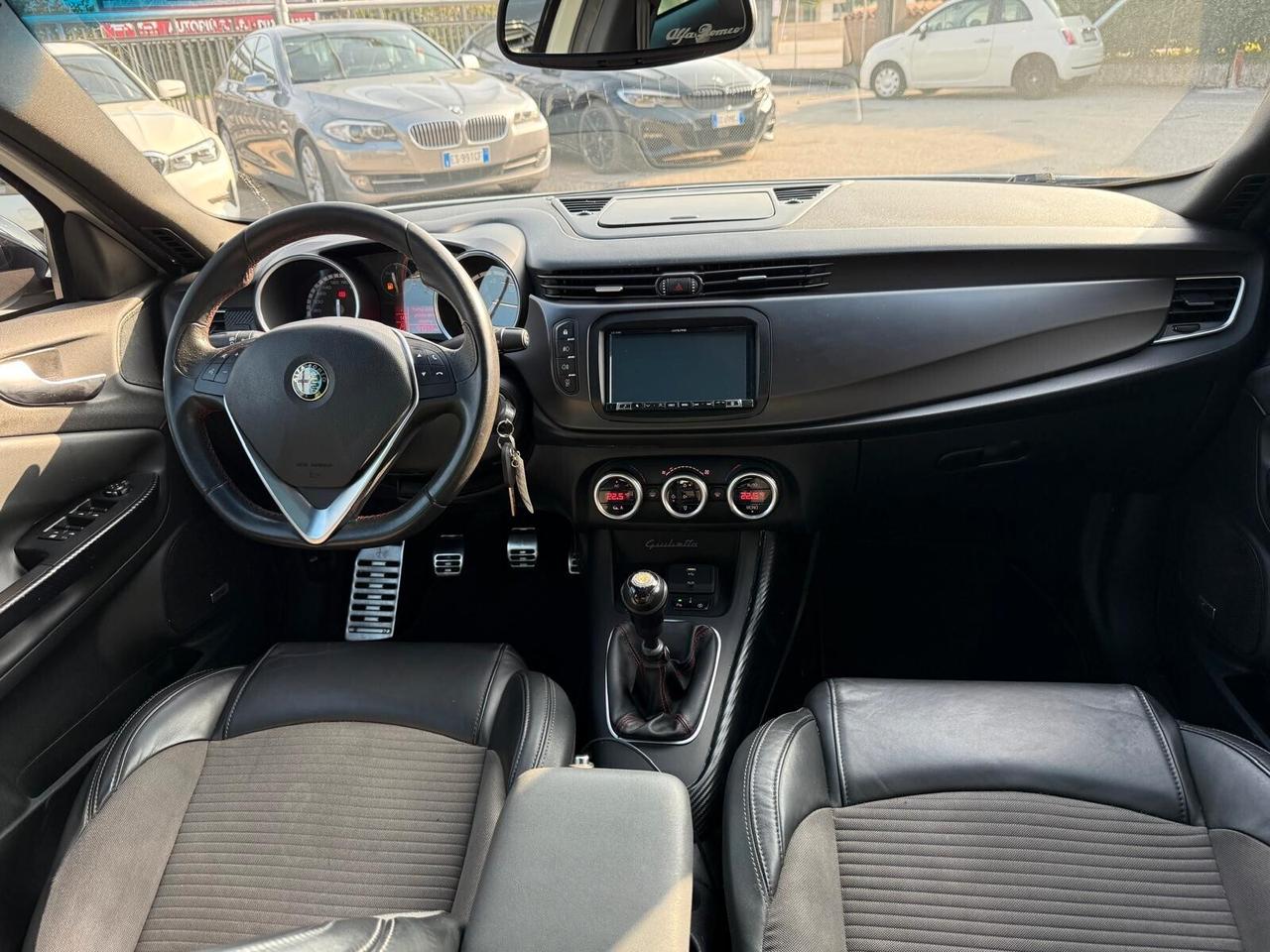 Alfa Romeo Giulietta 2.0 JTDm-2 150 CV TETTO PANORAMICO