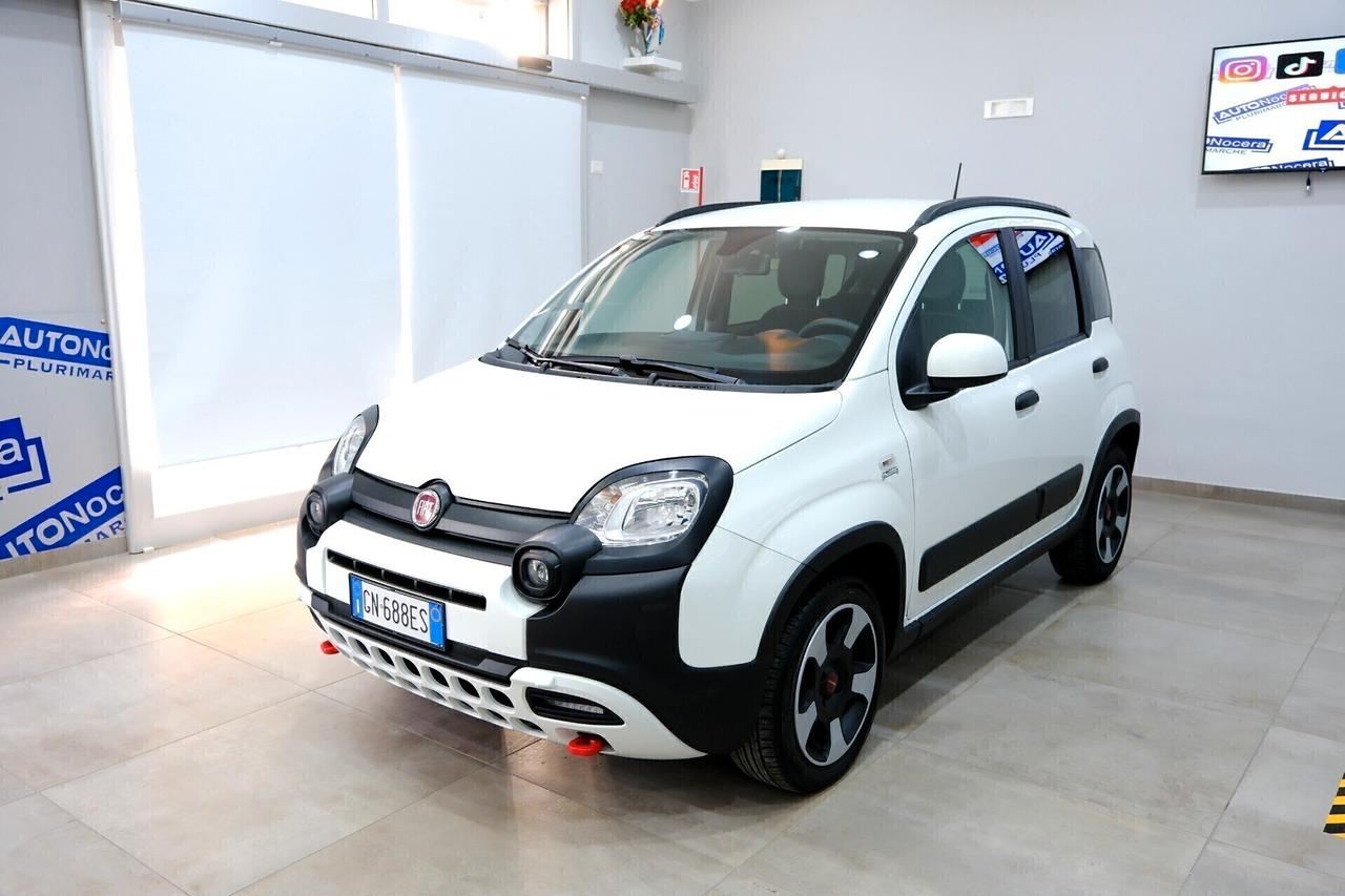 Fiat Panda Cross 1000 HYBRID 7 cv CARPLAY