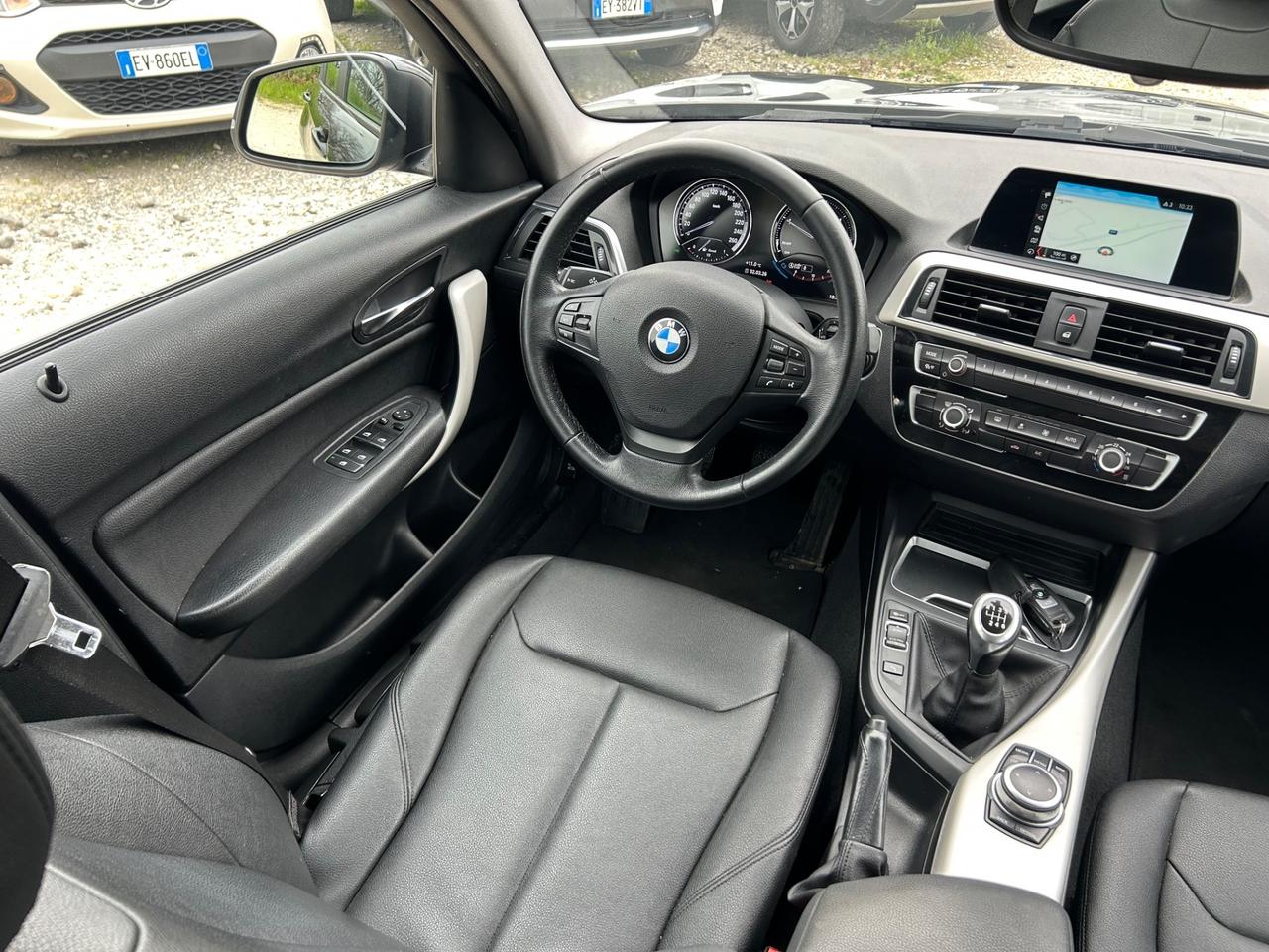 Bmw 116 116d 5p. Business neopatentati