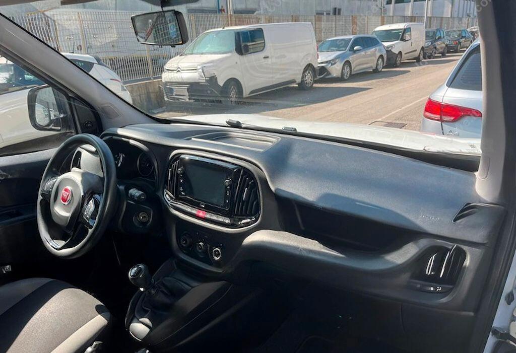 FIAT DOBLO' 1.6mjt AUTOCARRO 5 POSTI