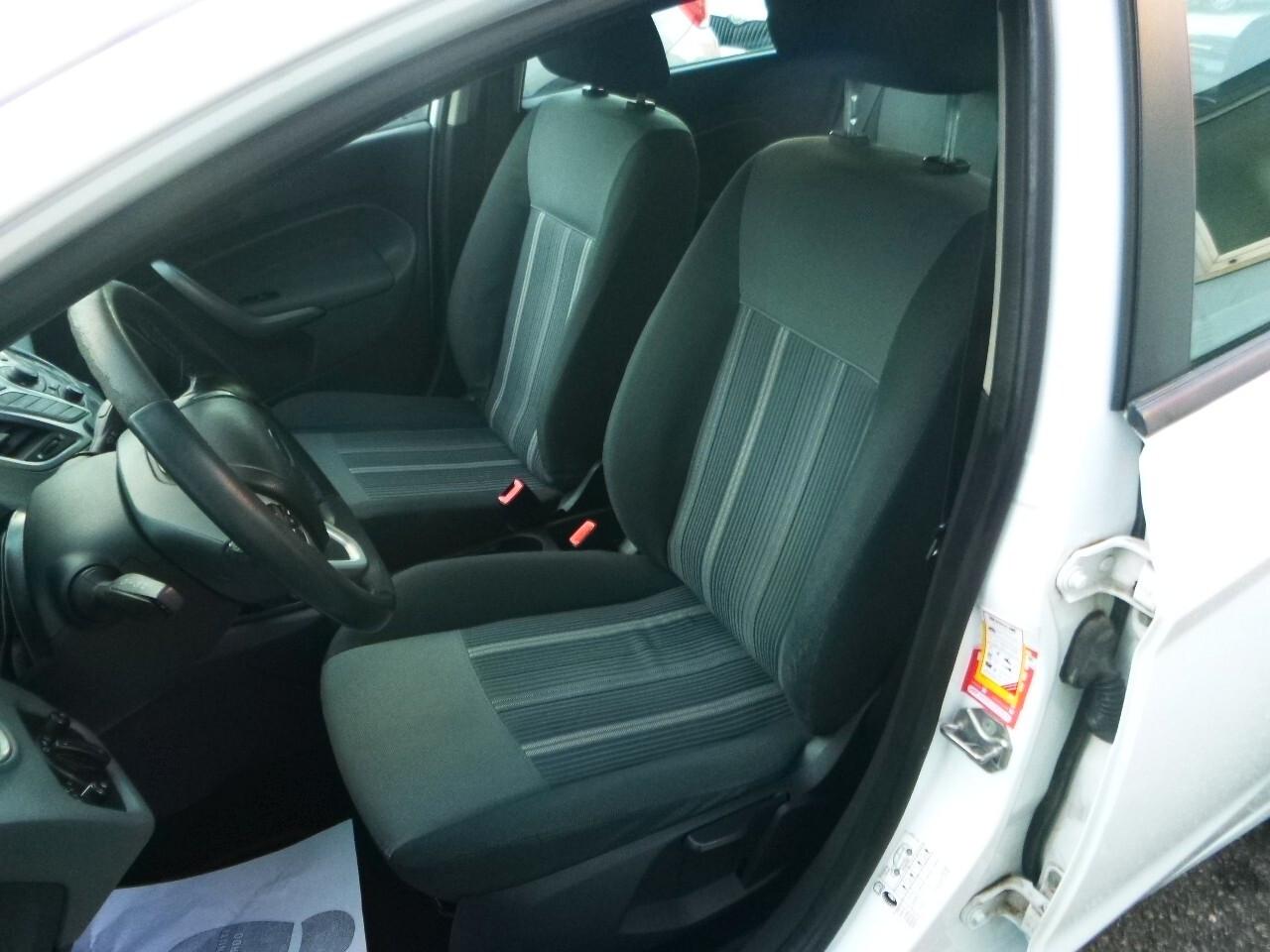 Ford Fiesta 1.4 5 porte Bz.- GPL Titanium