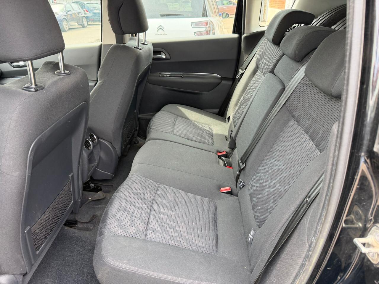 Peugeot 3008 2.0 HDi 150CV Business