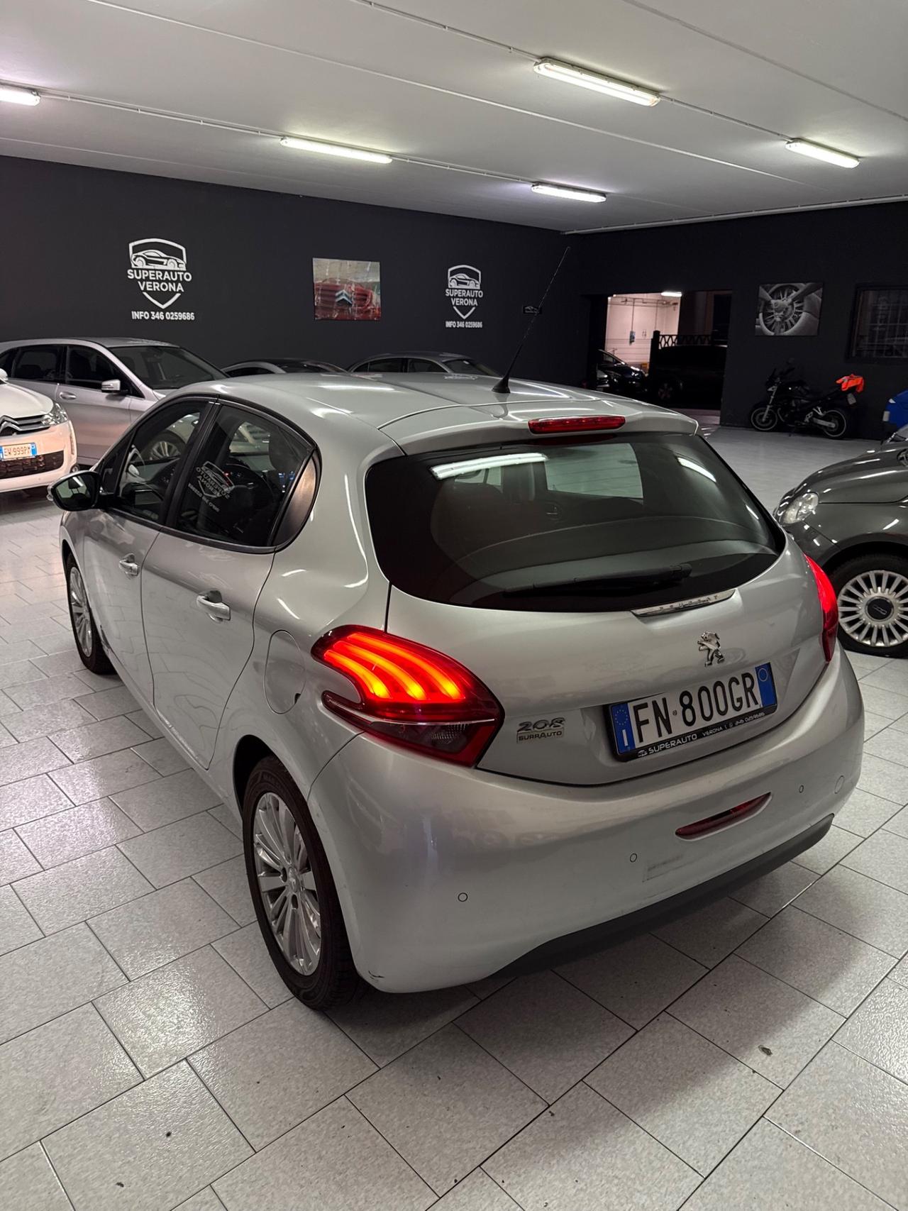Peugeot 208 puretech 82 5p GPL ALLURE