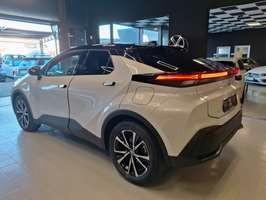 TOYOTA C-HR (2023-->) C-HR 1.8 HV Trend