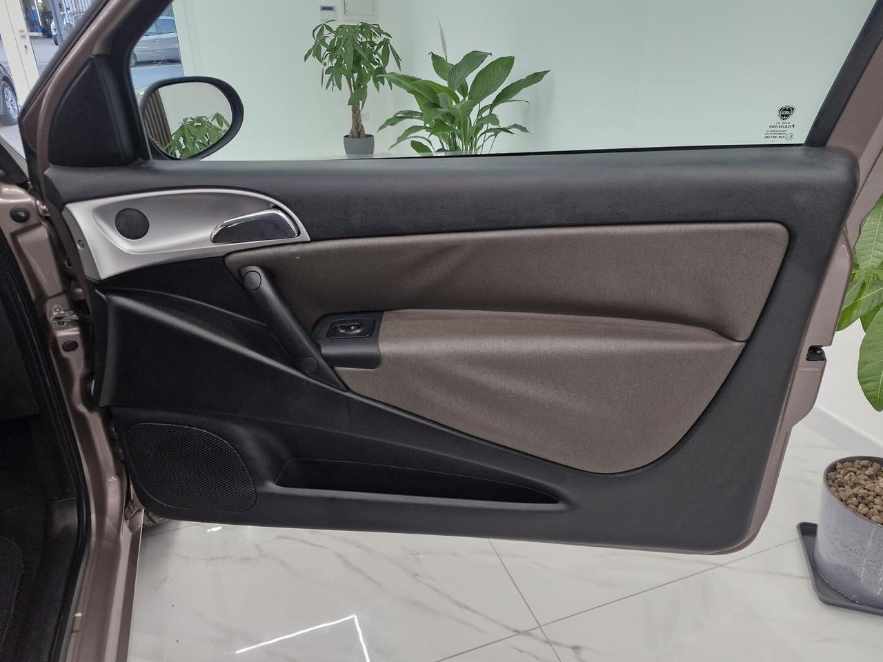 LANCIA YPSILON 1.2 BENZINA ORO PLUS 2009 160000KM