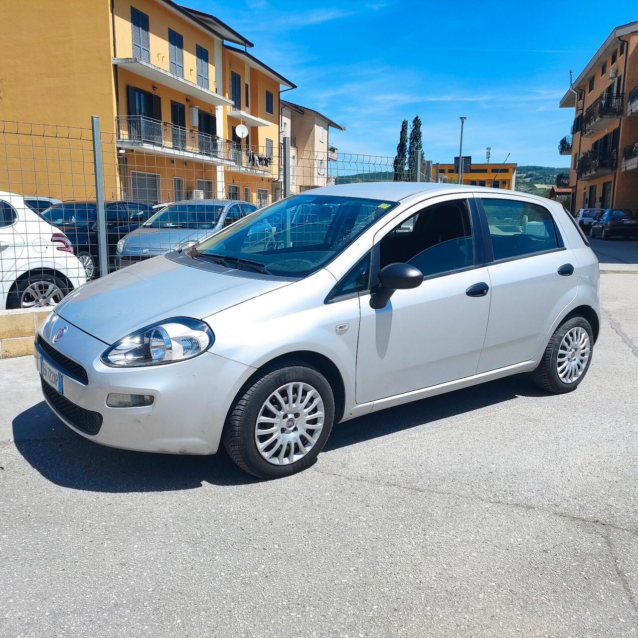 Fiat Punto 1.3 MJT II 75 CV 5 porte Street