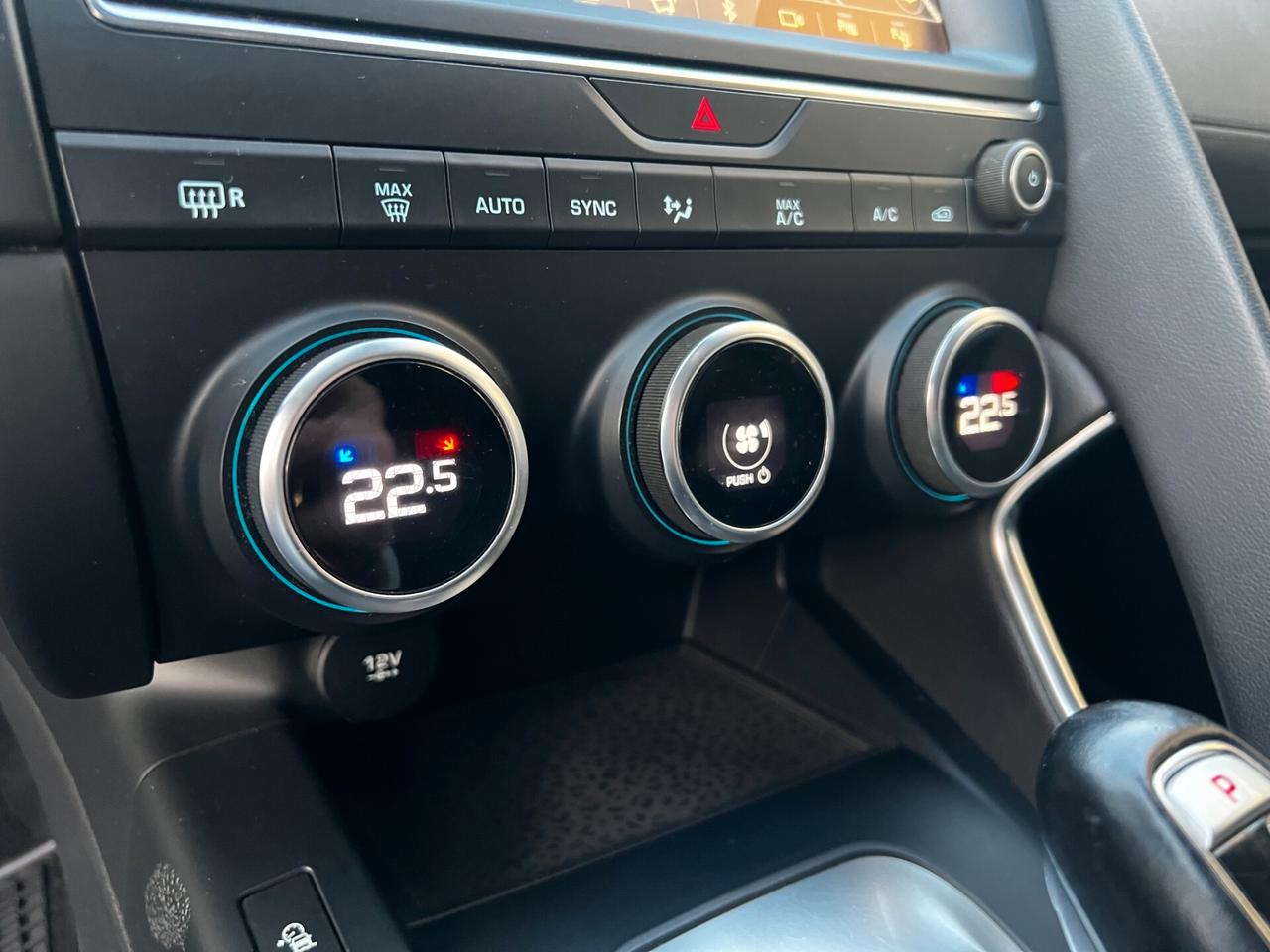 Jaguar E-Pace 2.0D 150 CV - 2018 AUTO- DYNAMIC