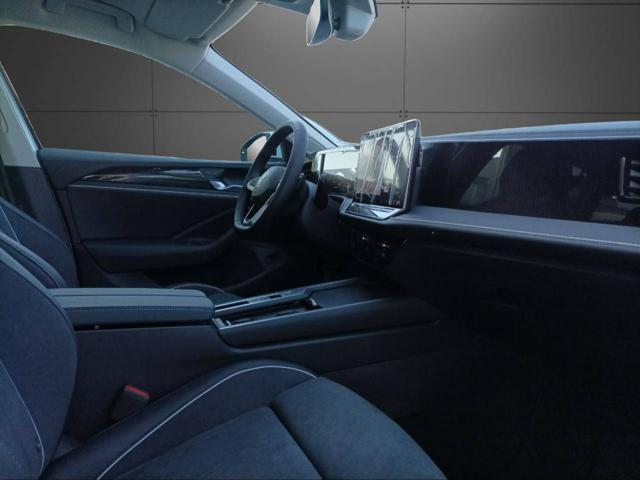 VOLKSWAGEN Passat 1.5 eTSI 150 CV Business