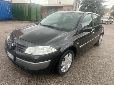 RENAULT Megane Megane 1.5 dCi-100CV 5P Speciale Exception (74 kw)