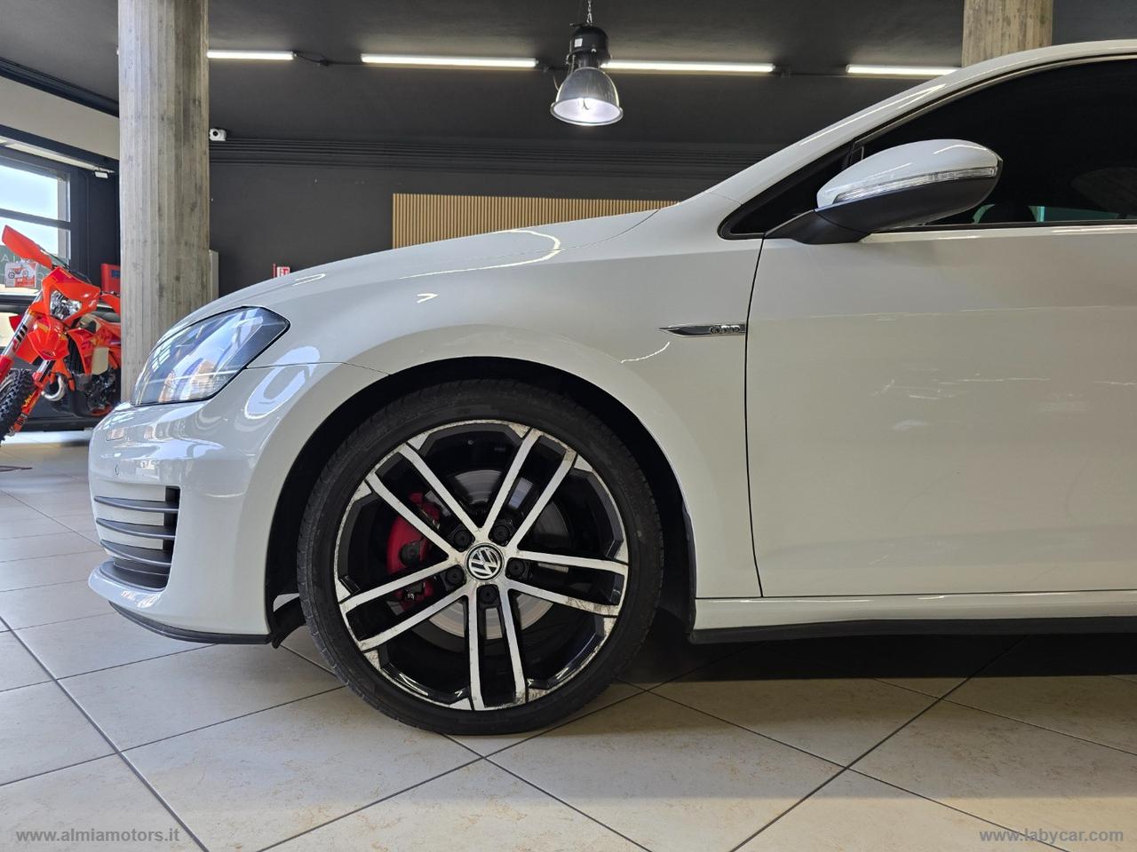 VOLKSWAGEN Golf GTD 2.0 TDI DSG 5p. BMT