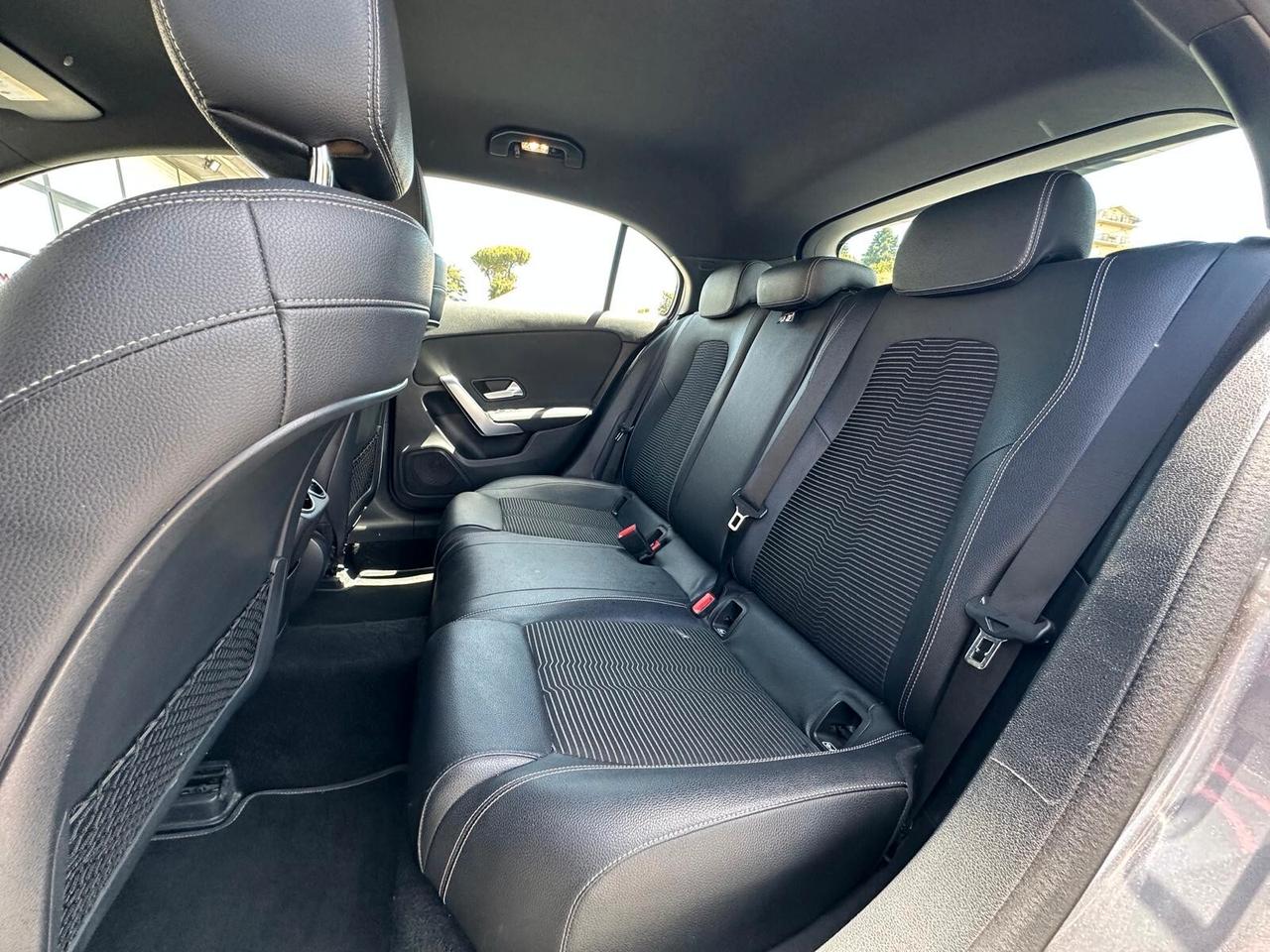 Mercedes-benz A 180 d Sport 116cv TELECAMERA MBUX